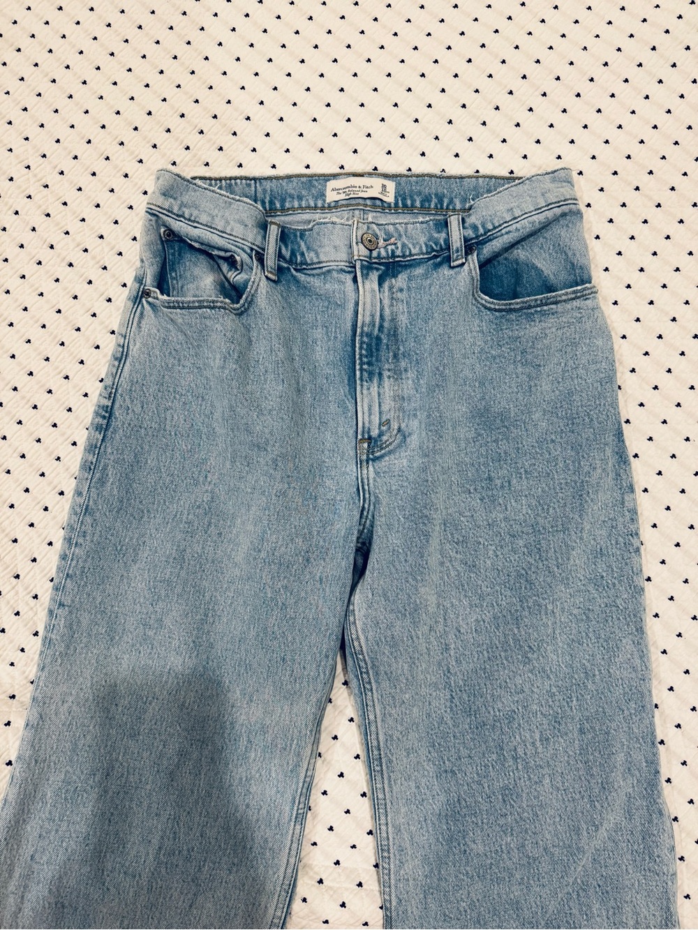 Abercrombie & Fitch Light Blue High-Rise 90s relaxed Jeans